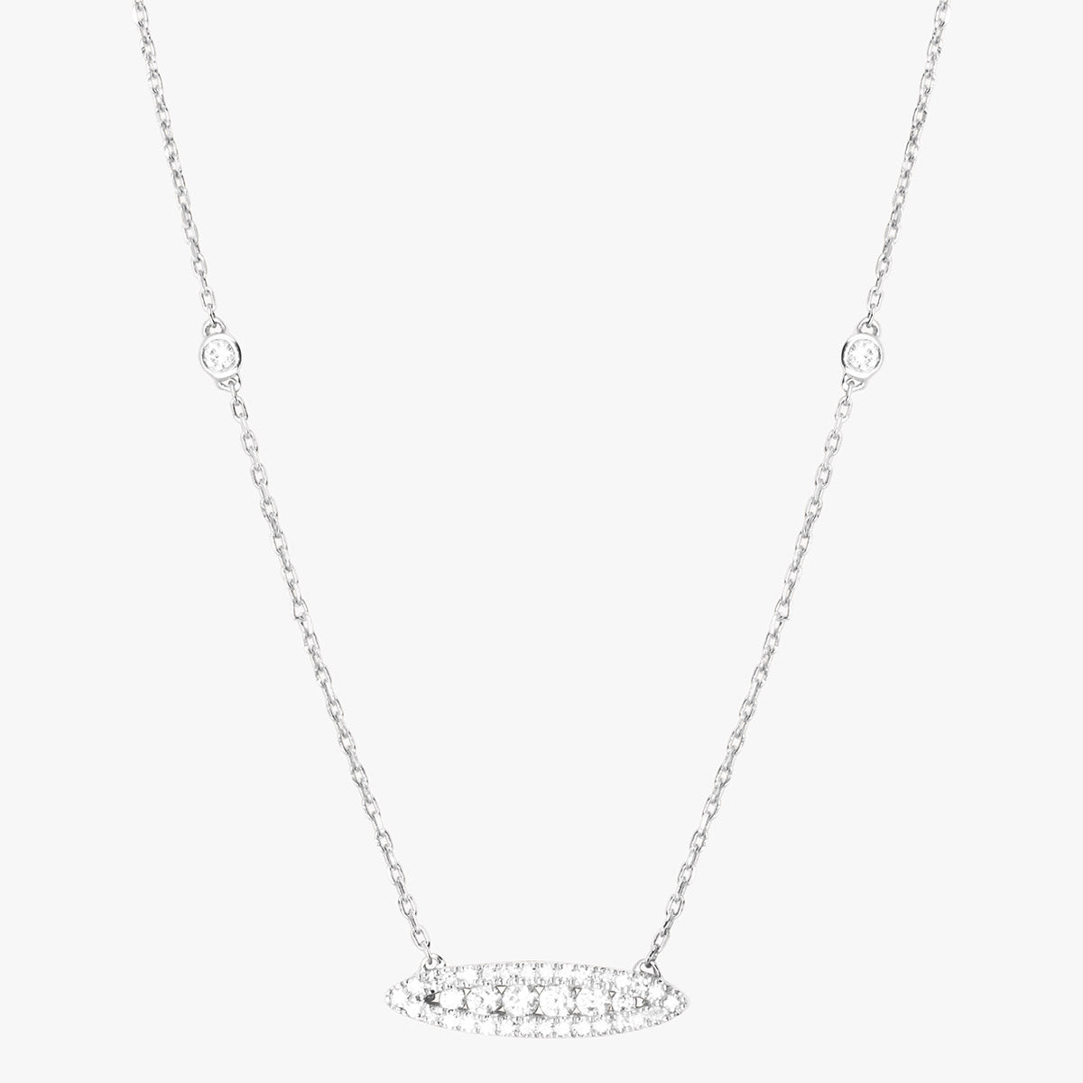 Collier Augustine