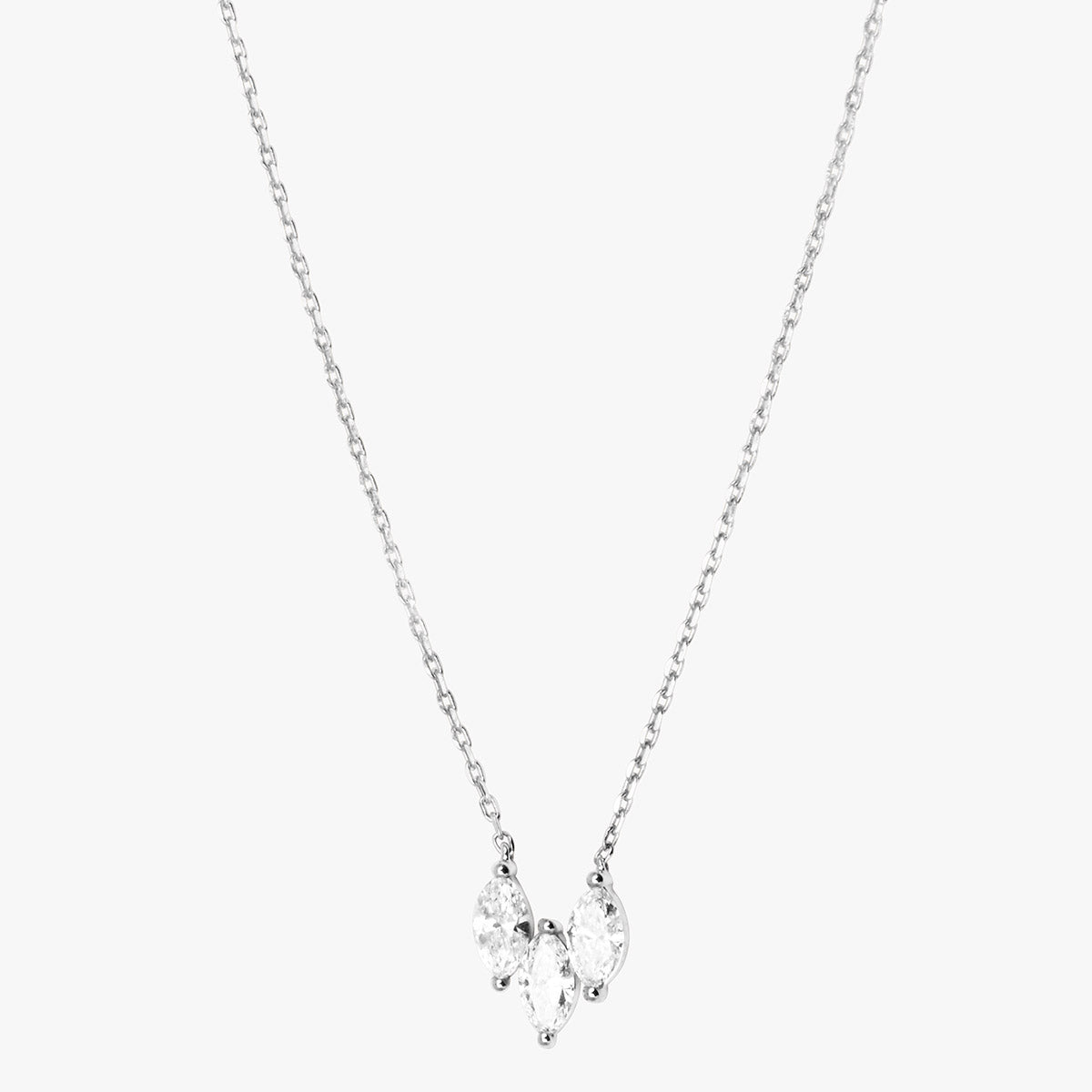 Collier Sarah